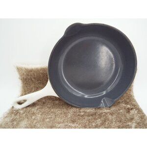 Le Creuset France #20 Enameled Cast Iron 7.5" Skillet Frying Pan
